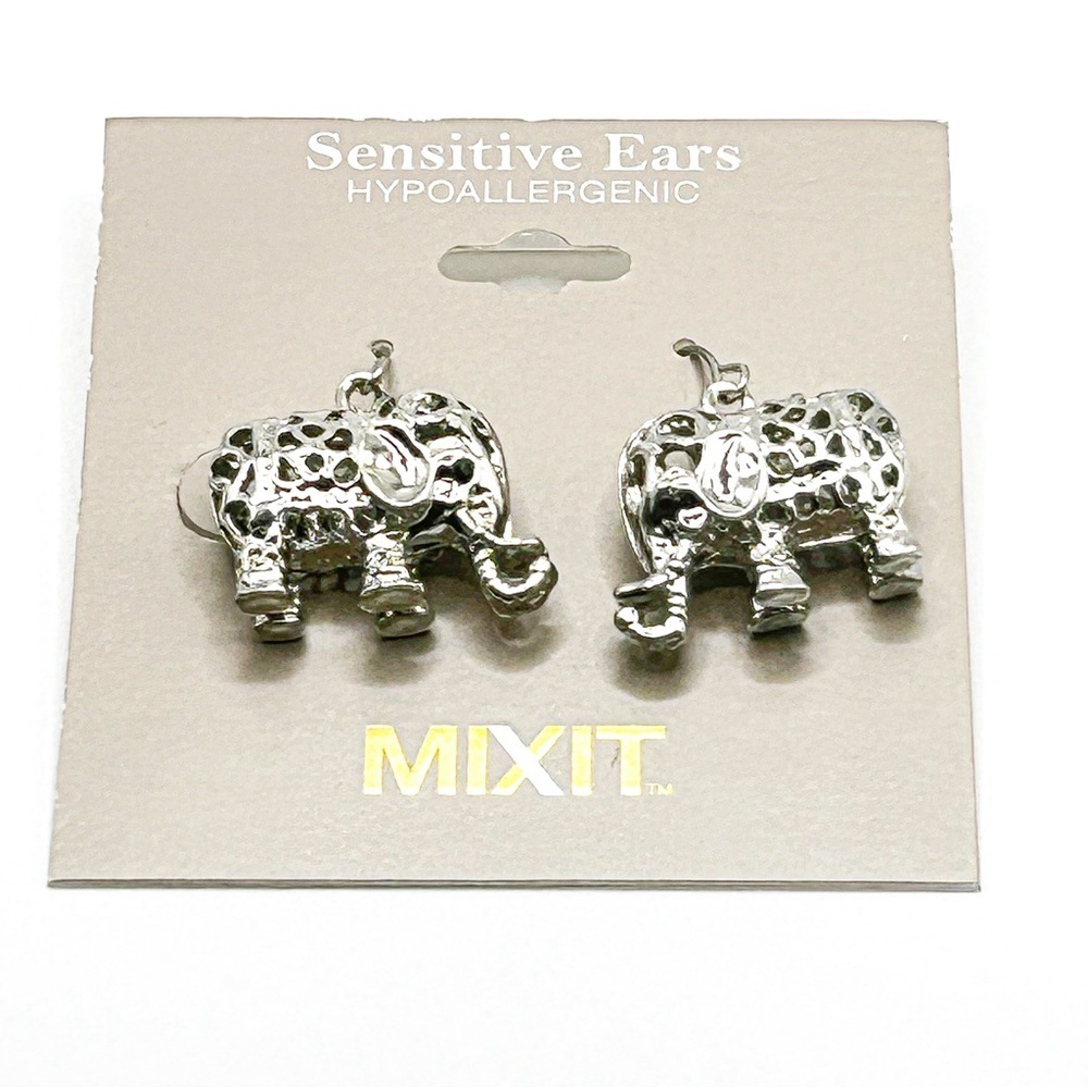 NWOT Mix it, hypoallergenic elephant earrings in Silvertone